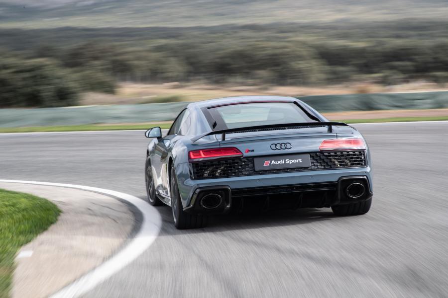  Audi R8 V10 Performance 2019 года  (WW) (фото 42 из 43)